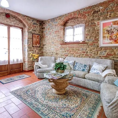 别墅 Fratticciola Sleeps 26 Pool Air Con Wifi 哥尔顿