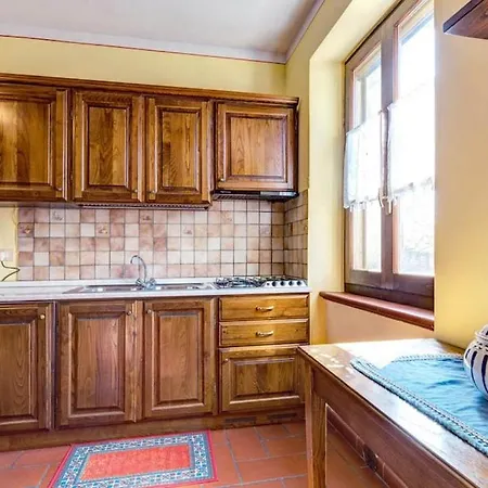 别墅 Fratticciola Sleeps 26 Pool Air Con Wifi *